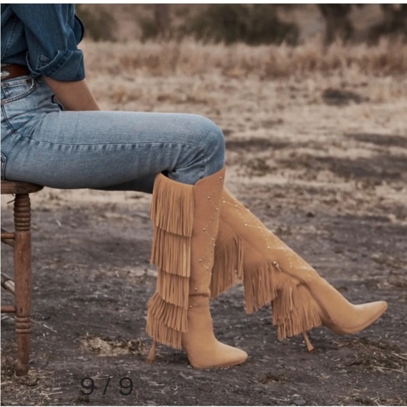 Vince Camuto Panaryaz knee high Suede heeled tassel Boots size 8 - Picture 6 of 10